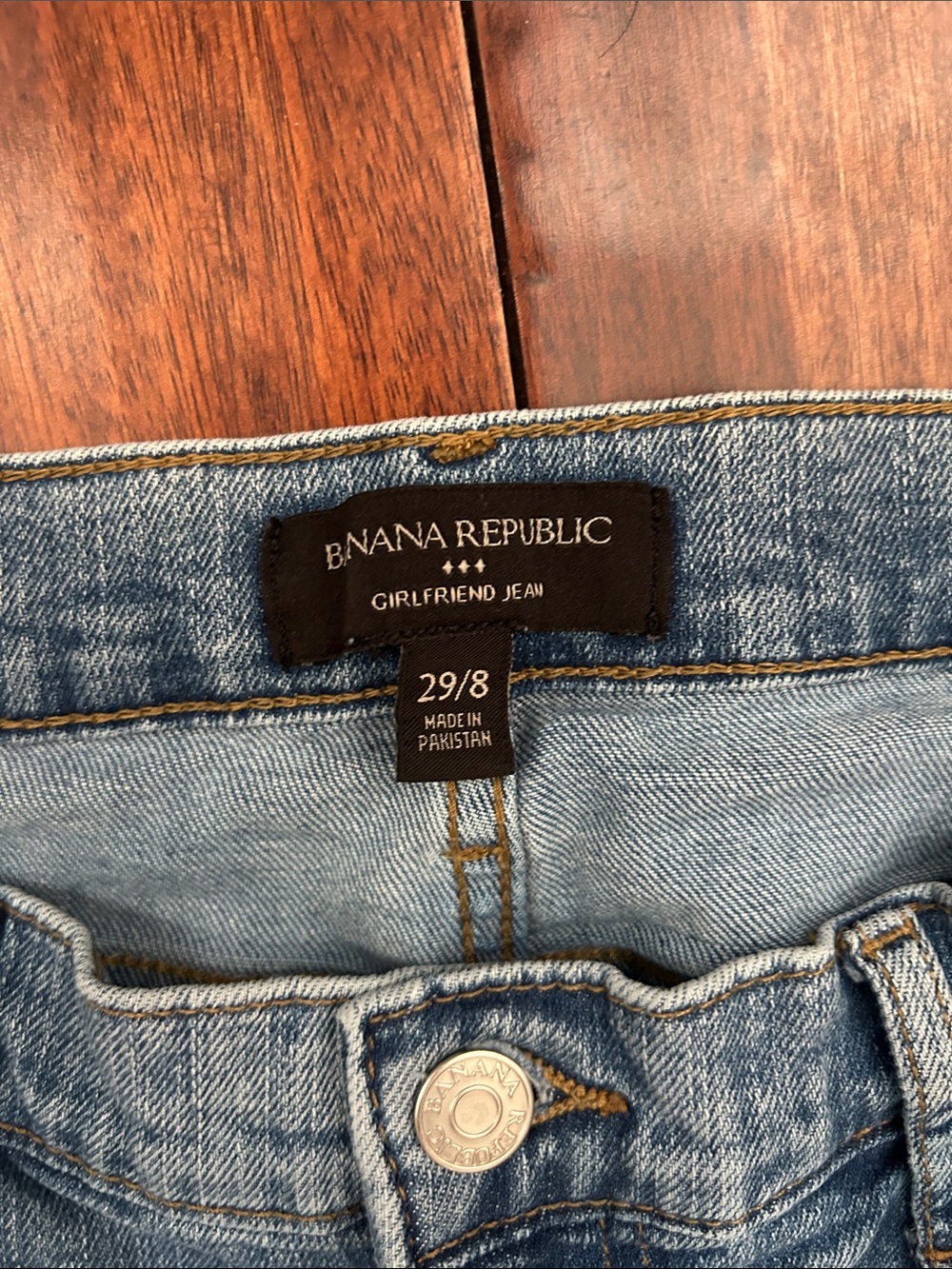 Banana Republic cropped Girlfriend Jeans size 29/8 great condition - Picture 4 of 5